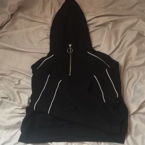 cropped hoodie